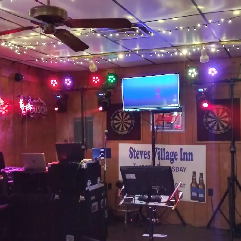 Steve’s Village Inn