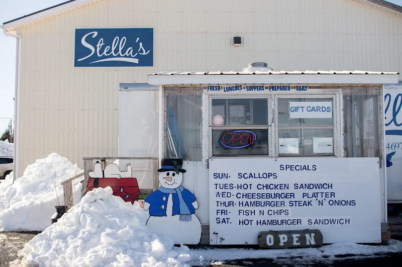 Stella's Dining Food Trailer