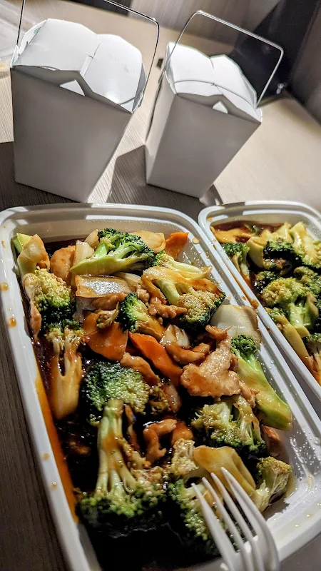 C15. BBQ Boneless Spare Ribs 燒烤無骨排骨