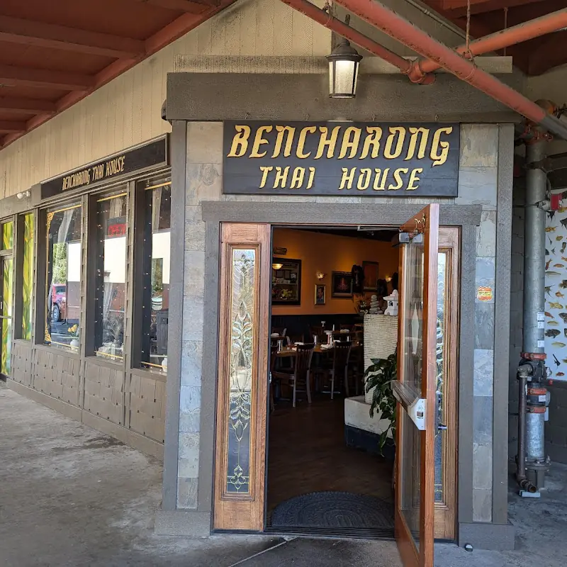 Bencharong Thai House