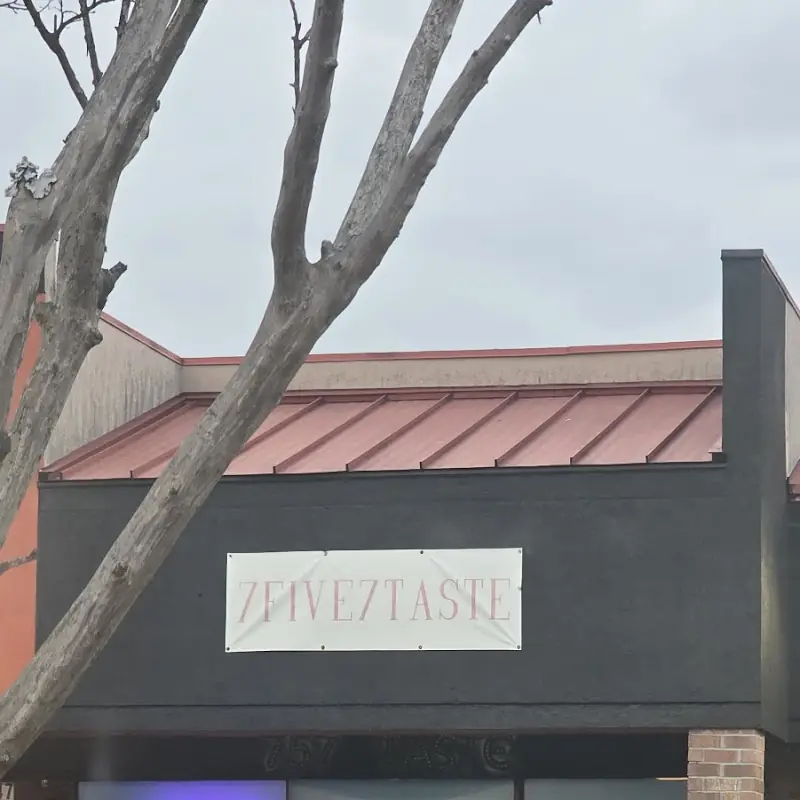 7five7taste restaurant n lounge