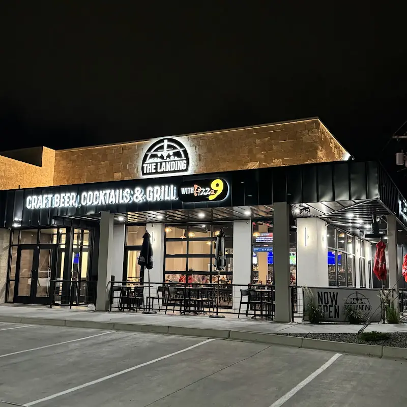 The Landing w/ Pizza 9