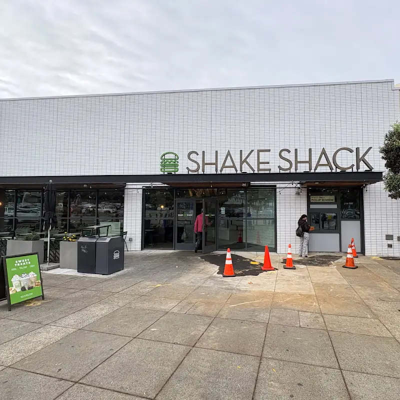 Shake Shack Stonestown Galleria