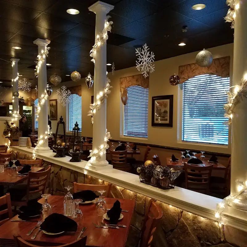 Vineyards Trattoria & Pizzeria