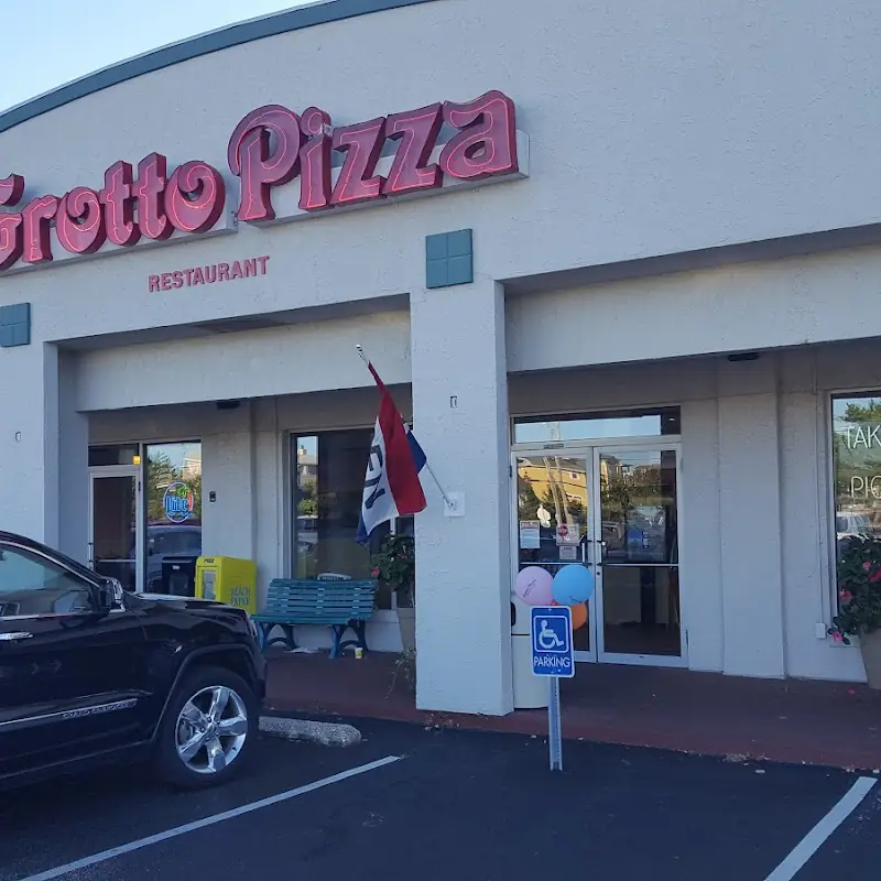 Grotto Pizza