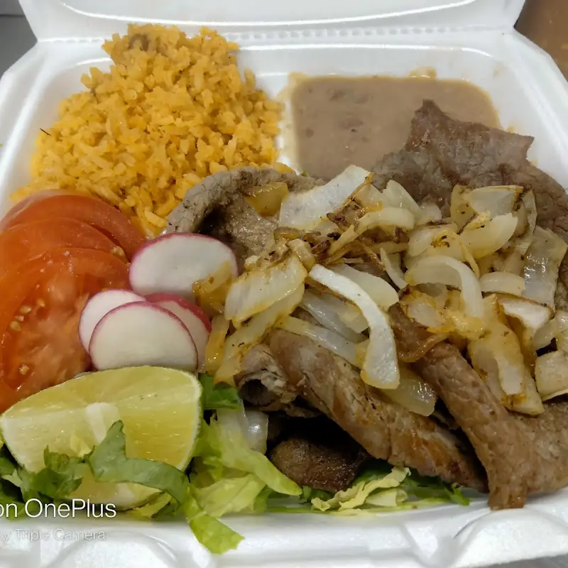 Huevo con Chorizo / Egg with Pork Sausage