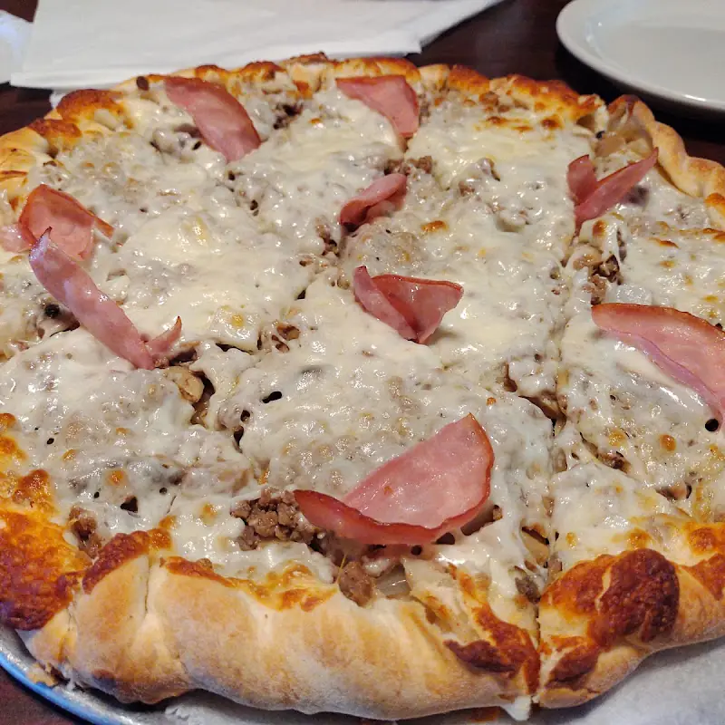 Mike's Pizza & Steakhouse