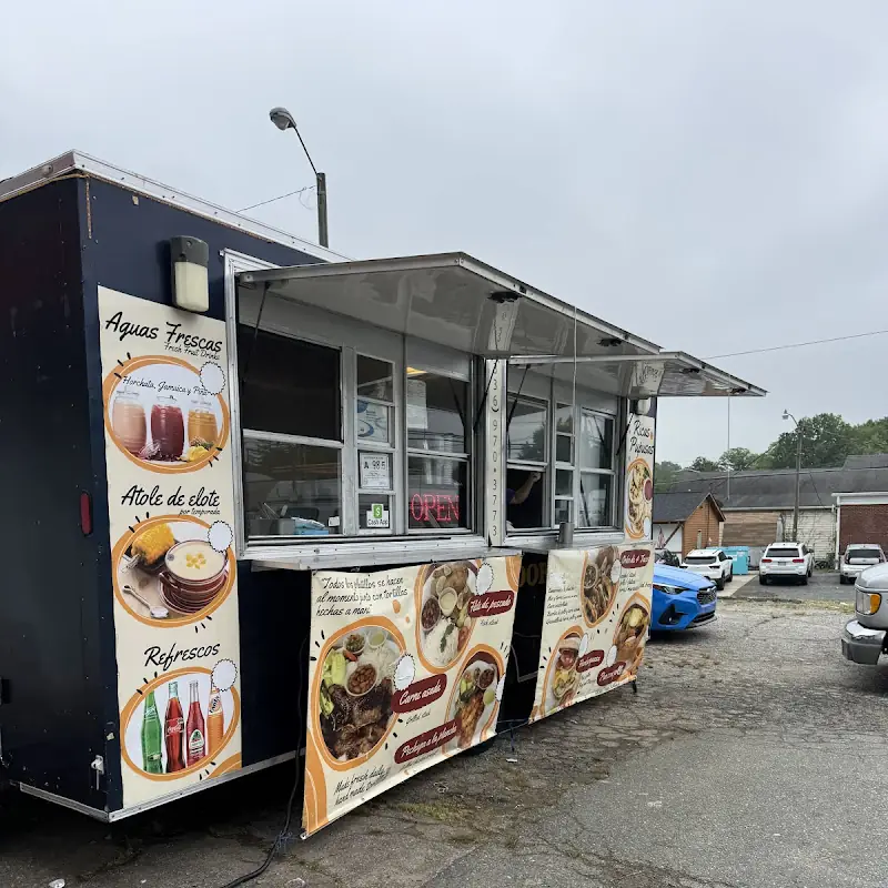 Cabal Aqui - Food Truck (Pupusas y más)