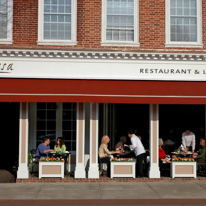 Scossa Restaurant & Lounge