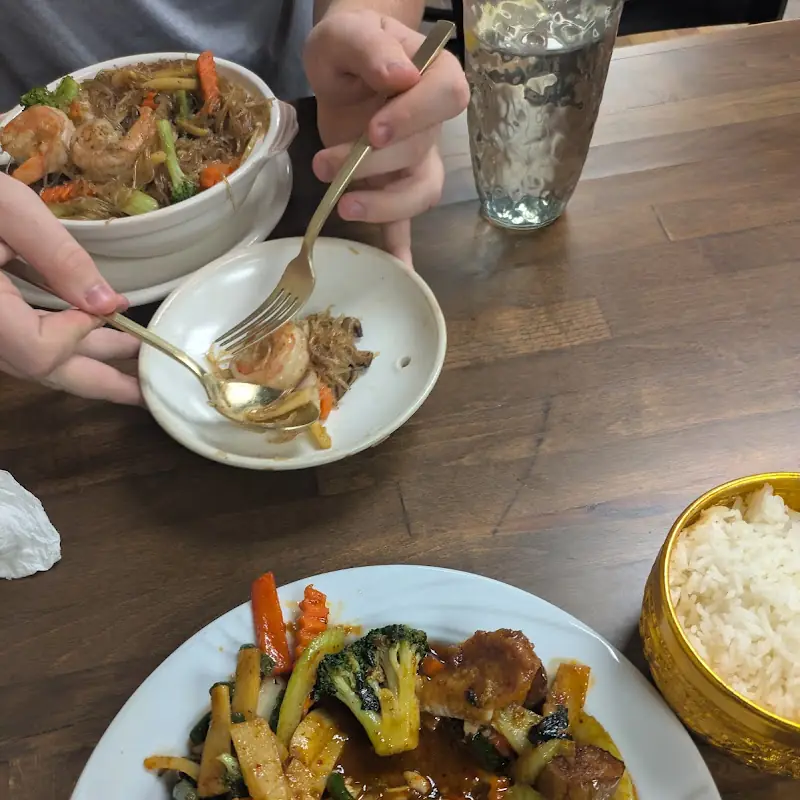 Thongpoon Thai Chef