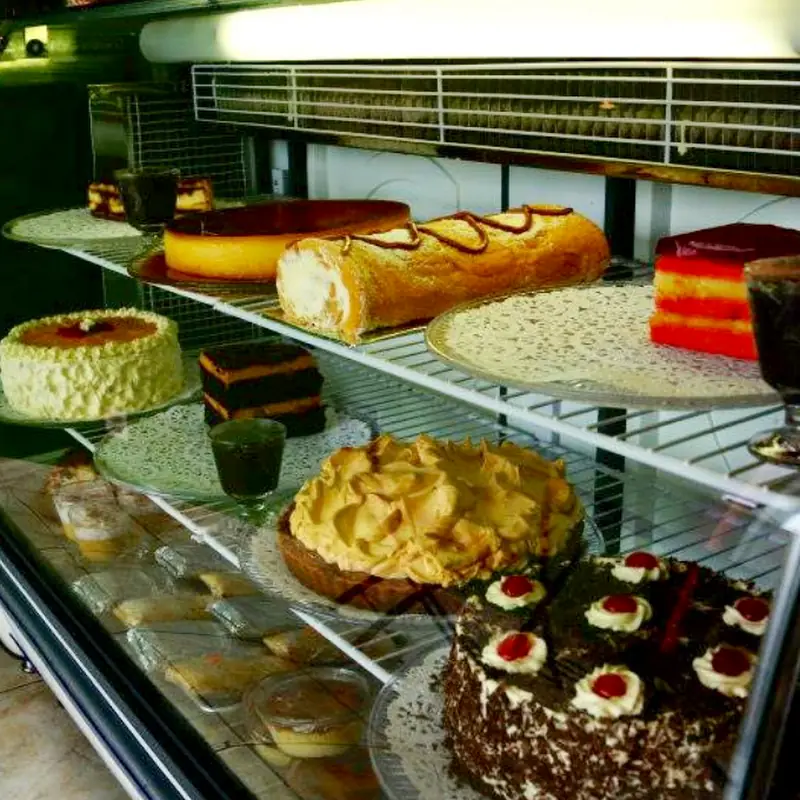 Miski Bakery & Cafe