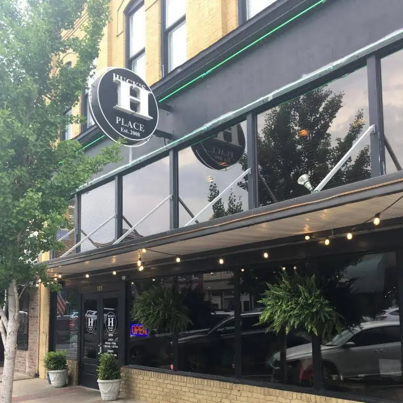 Huck's Place
