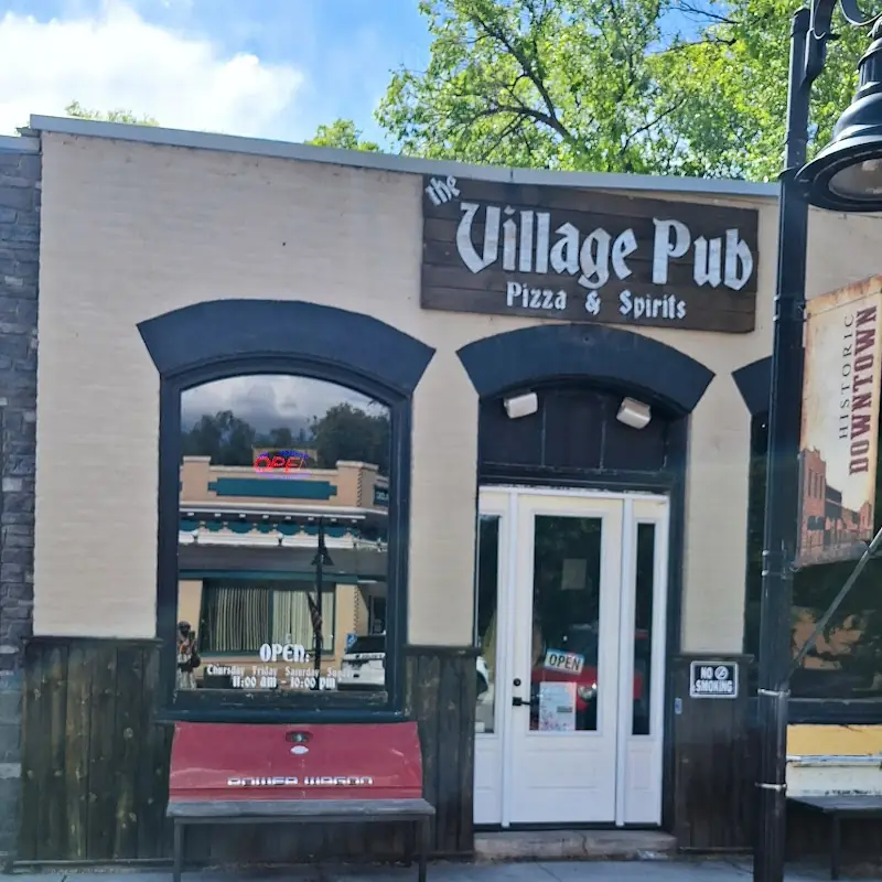 The Village Pub, Pizza & Spirits