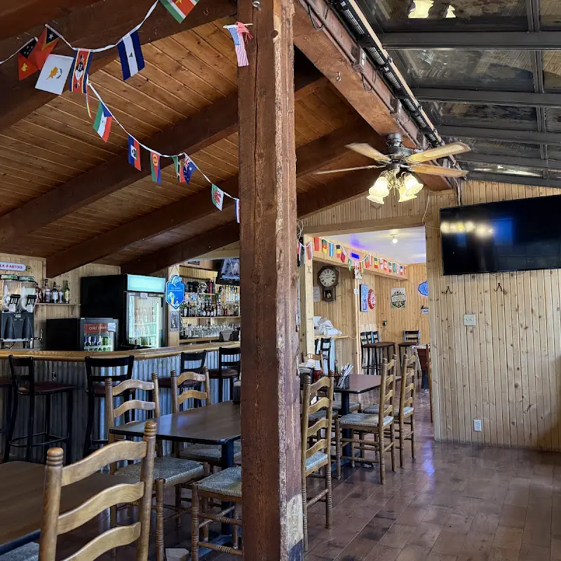 Bushwhack Lodge Bar & Grill