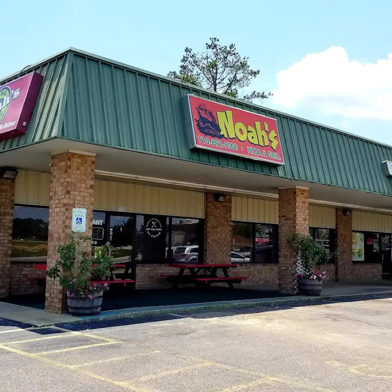 Noah's Pizza & Grill