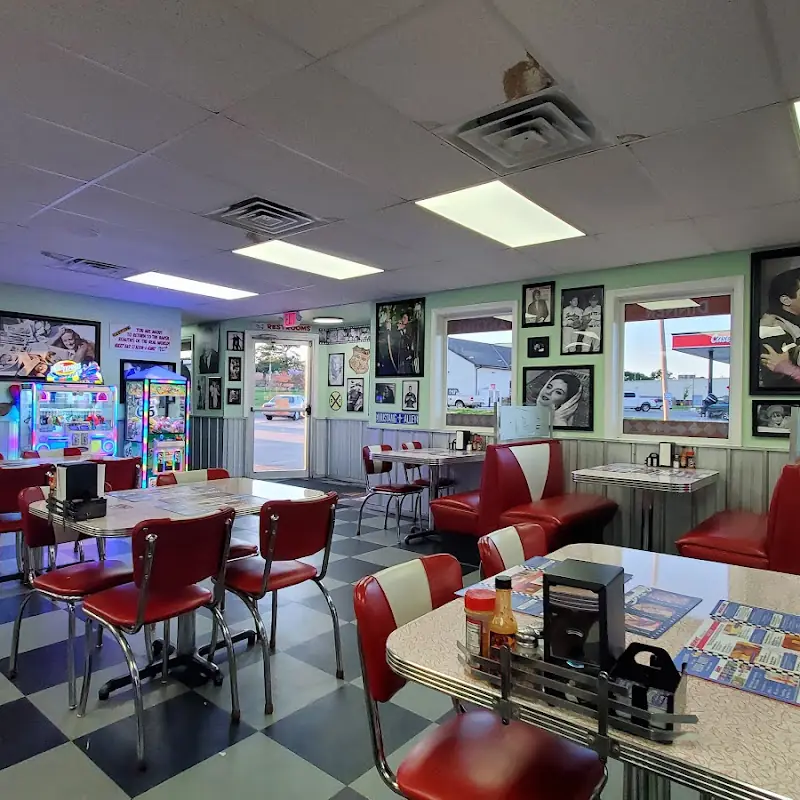 Boomarang Diner