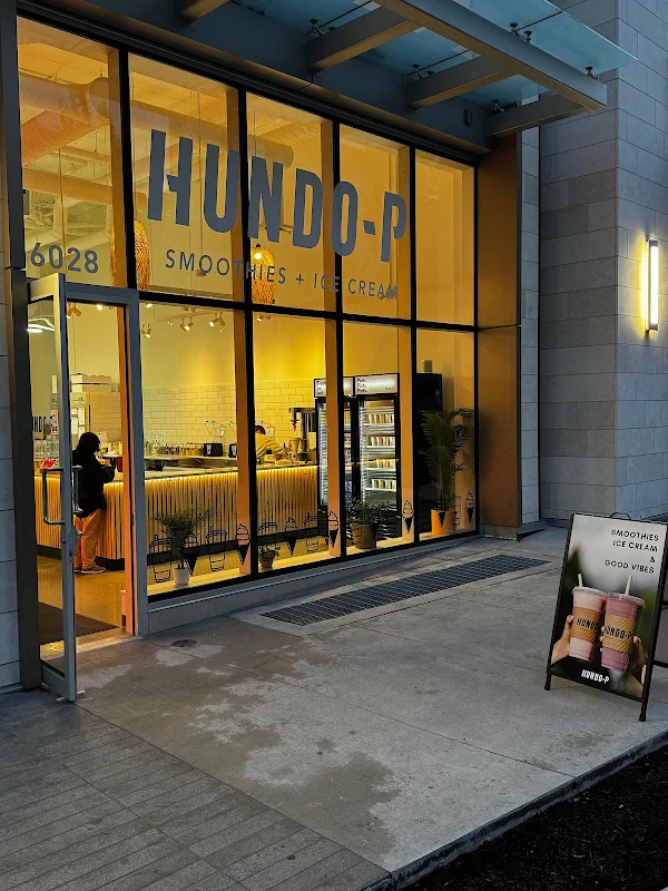 Hundo-P Smoothies + Ice Cream (Burnaby)