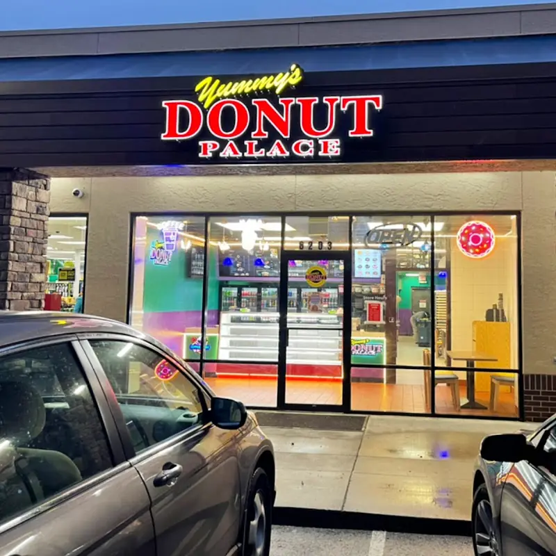 Yummy's Donut Palace.boba tea.smoothies.coffee