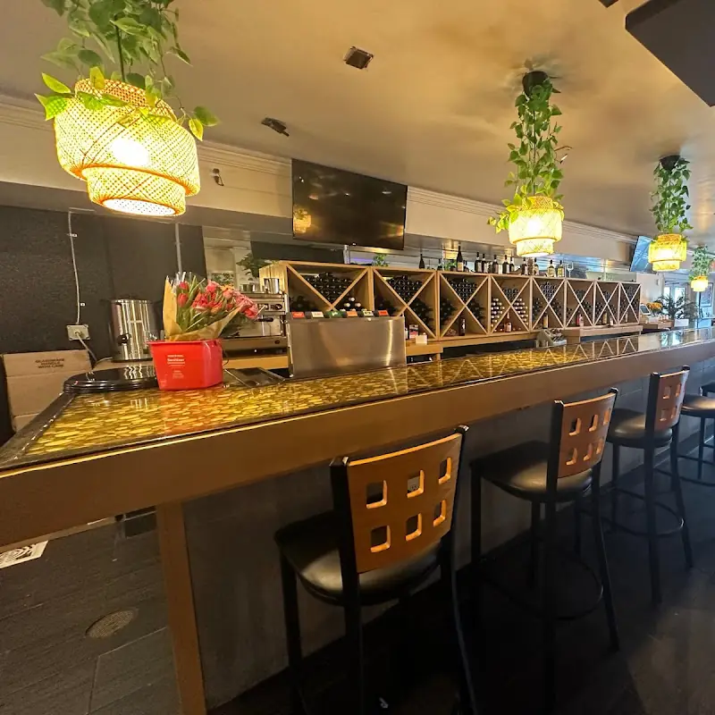 Nene's Restaurant & Bar