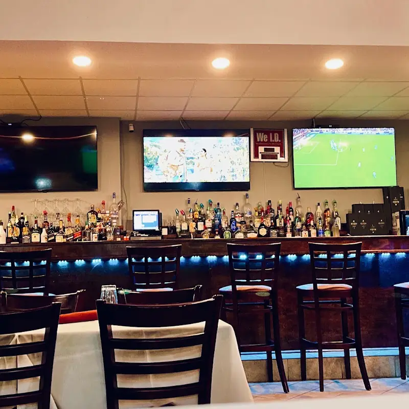 Dragon Restaurant And Bar