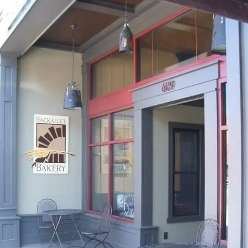 Back Alley Bakery & Cafe