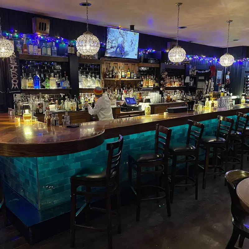 Eliza's Lounge