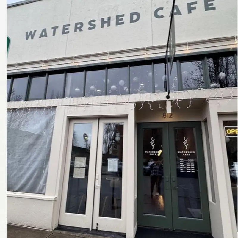 Watershed Cafe & Bistro