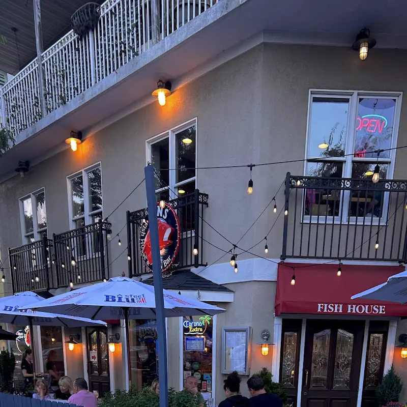 FINS Fish House & Raw Bar