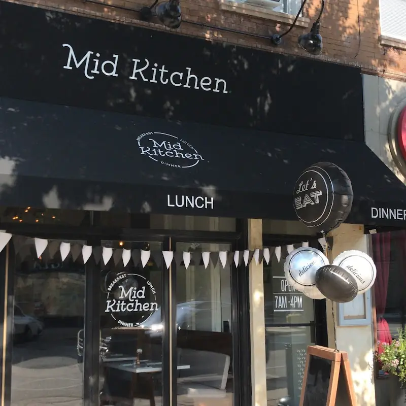 Mid Kitchen