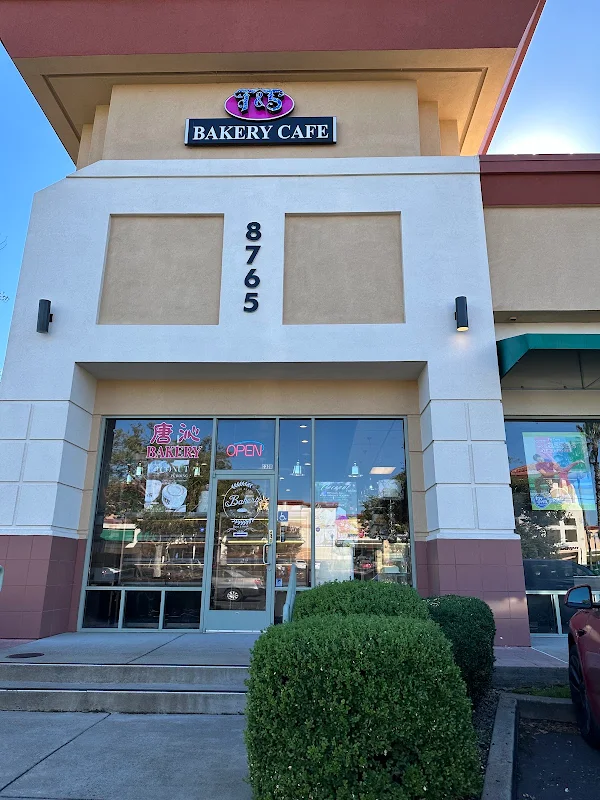 T & 5 Bakery Cafe