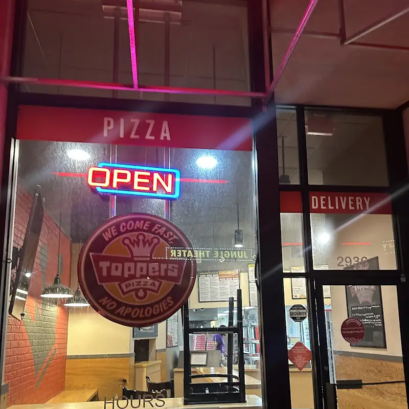 Toppers Pizza