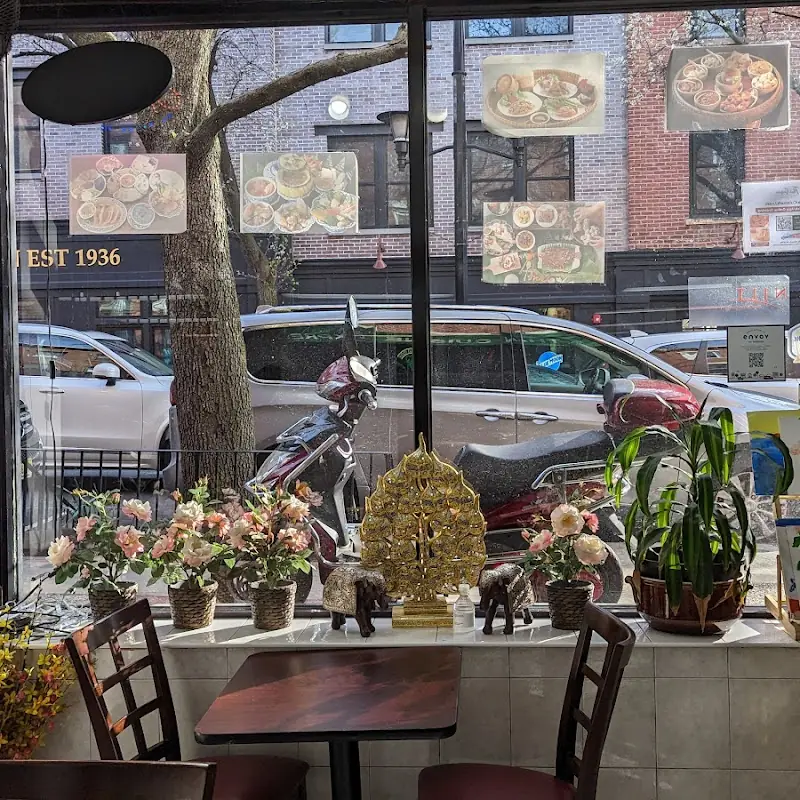 9 Thai Cuisine