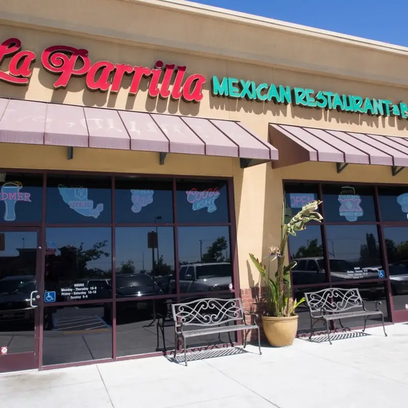 La Parrilla Mexican Restaurant & Bar