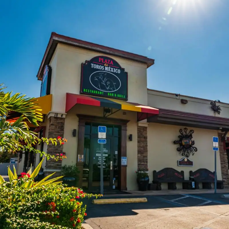 Plaza Mexico Restaurant Bar & Grill