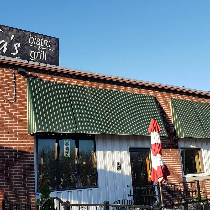 Lola's Bistro & Grill