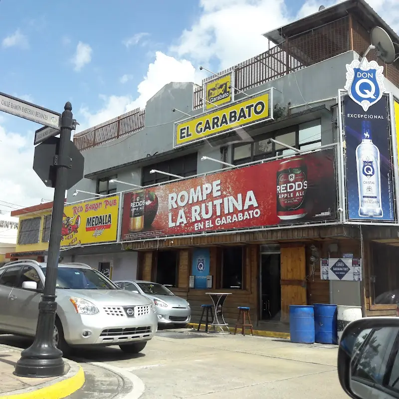 Garabatos Burger con Papas Fritas
