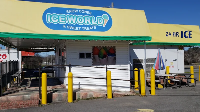 Ice World Snowcone & Sweet Treats