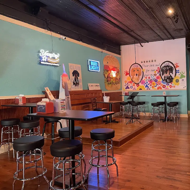 Cash Allen’s Pub