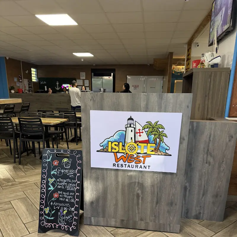 Islote West Restaurant