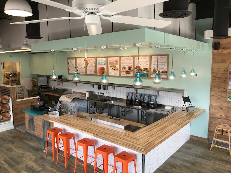Tropical Smoothie Cafe