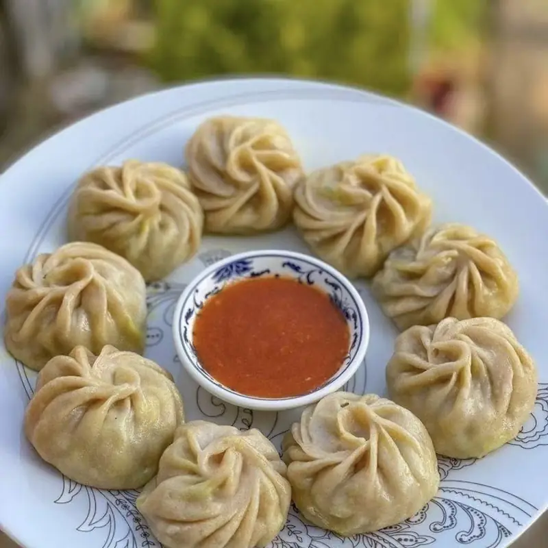 Vegetable soup momo