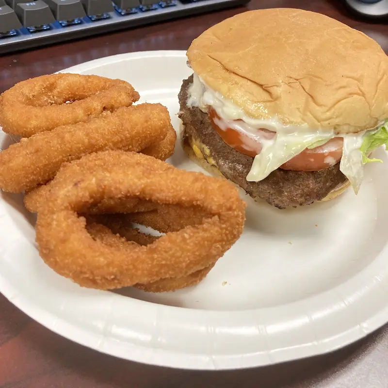 Little Howie's | Burgers & Chick