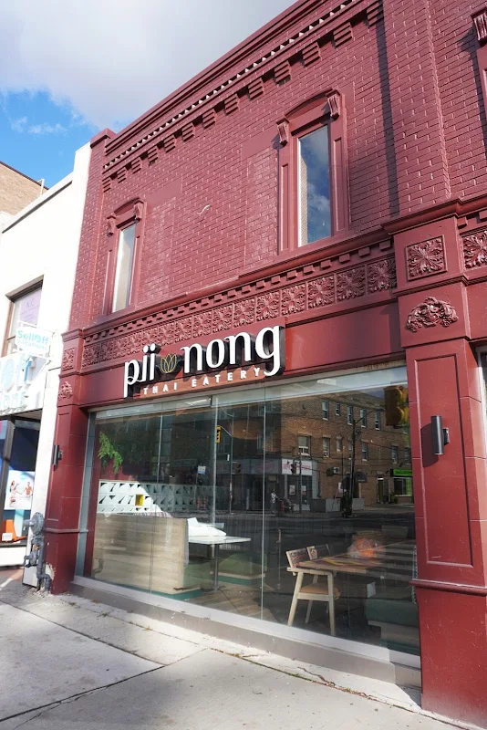 Pii Nong Thai Yonge - Eatery & Experience