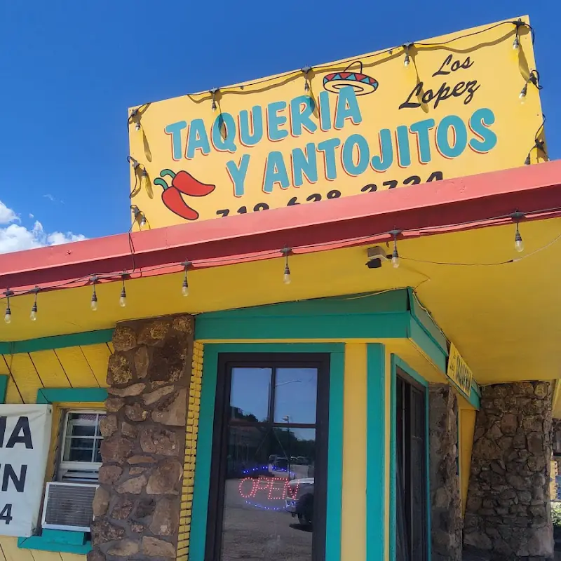 Taqueria y Antojitos Los Lopez