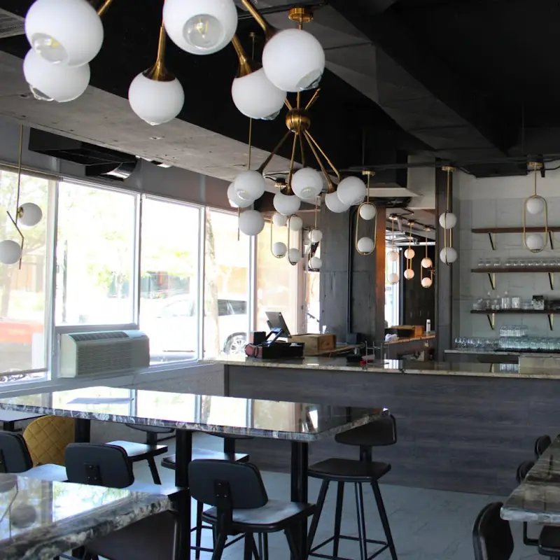 Paris West Restaurant and Bar