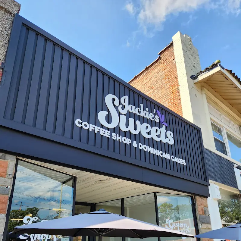 Jackie's Sweets | Coffee Shop & Dominican Cakes