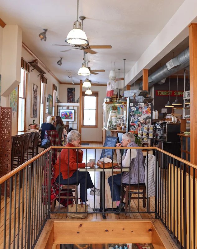 Shiny Moon Café