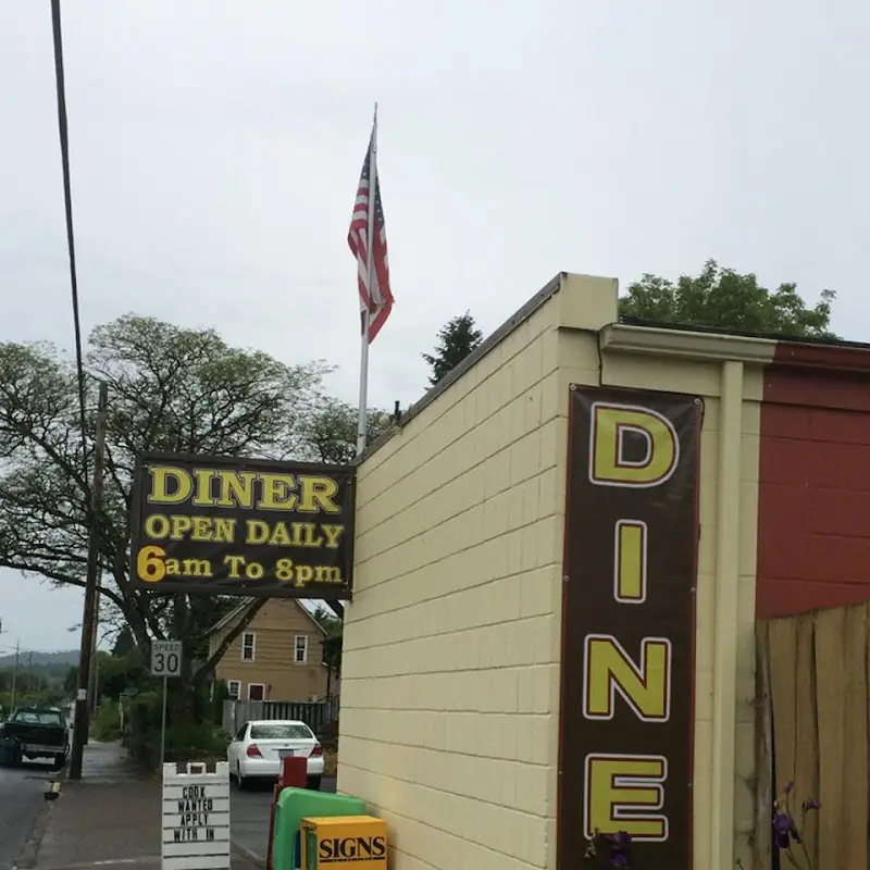 Screamin' Chicken Diner