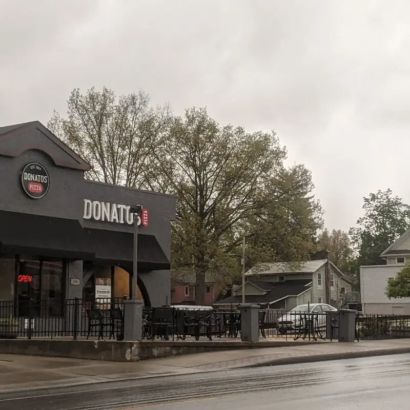 Donatos Pizza