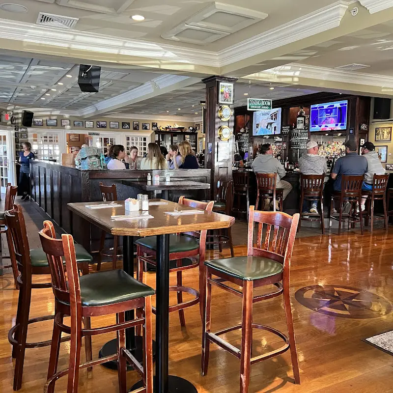 Donahue's Madison Beach Grille